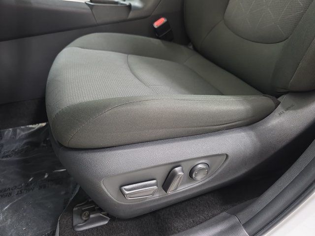 Certified 2025 Toyota RAV4 XLE AWD/4WD image 26