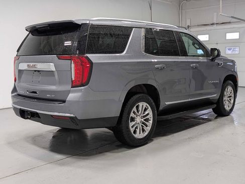 Certified 2022 GMC Yukon SLT w/ SLT Premium Package AWD/4WD image 8