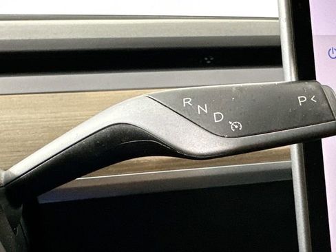 Used 2023 Tesla Model 3 Standard Range image 20