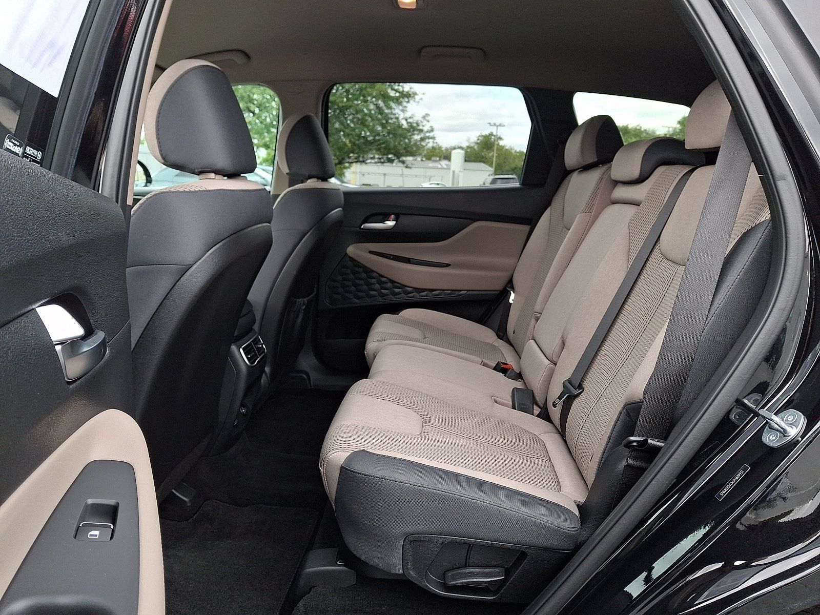 Certified 2023 Hyundai Santa Fe SEL AWD/4WD image 11