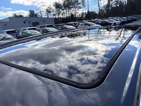 Certified 2025 Toyota Highlander Platinum image 20