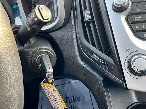 Used 2017 Chevrolet Equinox LS image 16