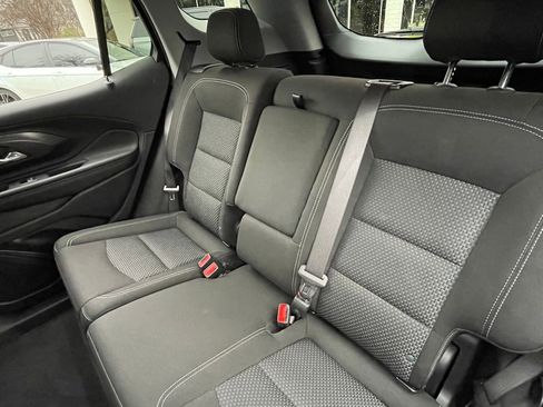 Used 2024 GMC Terrain SLE image 23