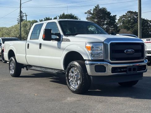 Used 2015 Ford F250 XL w/ Power Equipment Group image 3