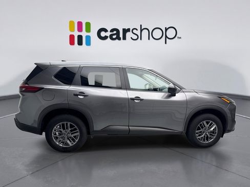 Used 2024 Nissan Rogue S image 6