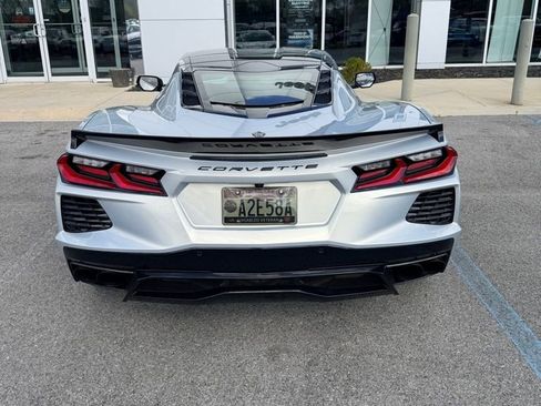 Used 2021 Chevrolet Corvette Stingray Coupe w/ Z51 Performance Package image 7