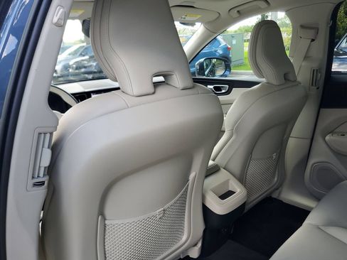 Certified 2023 Volvo XC60 B5 Core w/ Climate Package FWD image 12