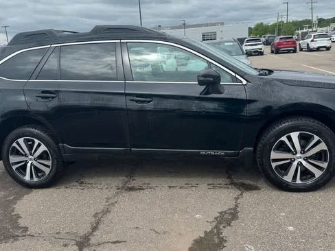 Used 2019 Subaru Outback 2.5i Limited w/ Popular Package #2 AWD/4WD image 4