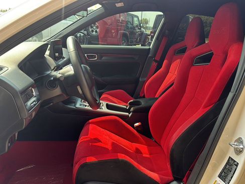 Used 2024 Honda Civic Type R image 4
