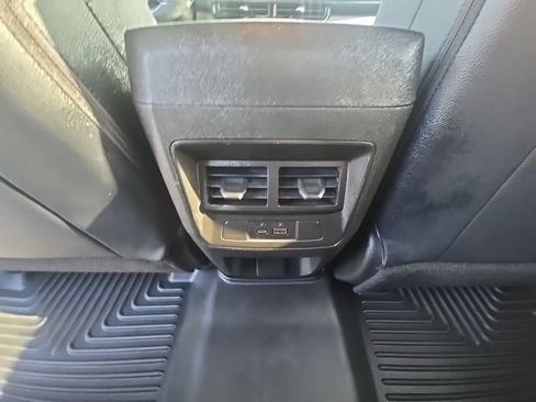 Used 2023 GMC Canyon Elevation w/ Convenience Package AWD/4WD image 32