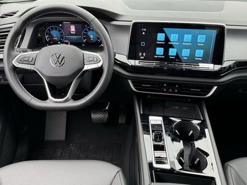 New 2026 Volkswagen Atlas Cross Sport SEL AWD/4WD image 9