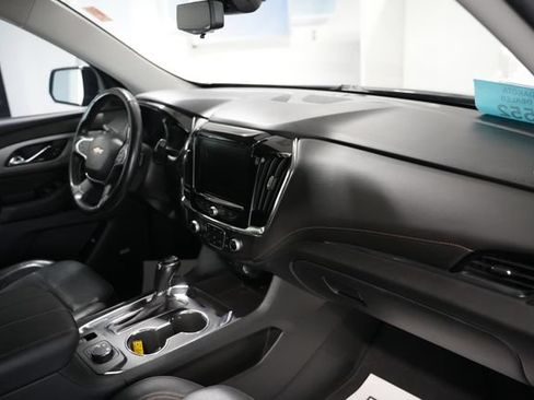 Used 2018 Chevrolet Traverse LT AWD/4WD image 25