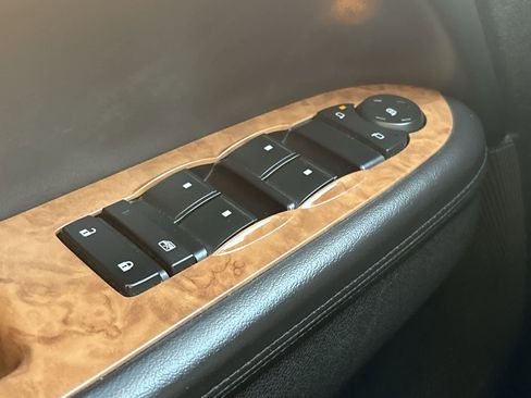 Used 2012 Buick Enclave Leather image 24