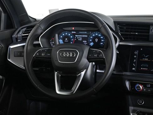 Used 2025 Audi Q3 2.0T Premium w/ Convenience Package image 10