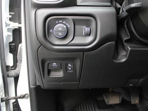 Used 2021 RAM 1500 Big Horn AWD/4WD image 27