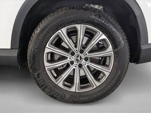 Certified 2025 Mercedes-Benz GLC 300 image 26