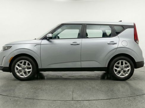 Used 2025 Kia Soul LX w/ LX Technology Package image 5