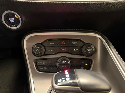 Used 2021 Dodge Challenger GT w/ Performance Handling Group RWD image 19