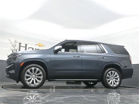 Used 2021 Chevrolet Tahoe Premier w/ Premium Package image 2