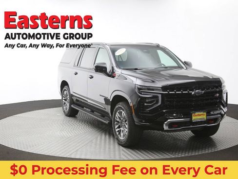 Used 2025 Chevrolet Suburban Z71 AWD/4WD image 55