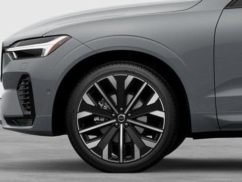 New 2026 Volvo XC60 B5 Ultra w/ Protection Package Premier image 6