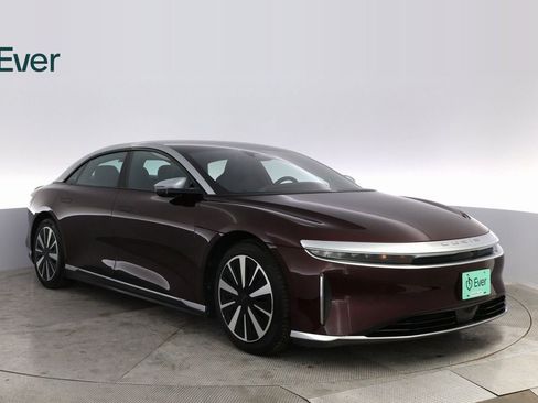 Used 2024 Lucid Air Grand Touring image 4