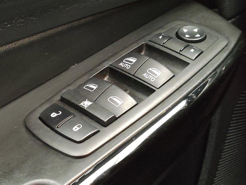 Used 2023 Jeep Cherokee Altitude Lux AWD/4WD image 27
