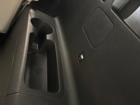 Used 2023 Kia Sorento S w/ Panoramic Sunroof Package FWD image 13