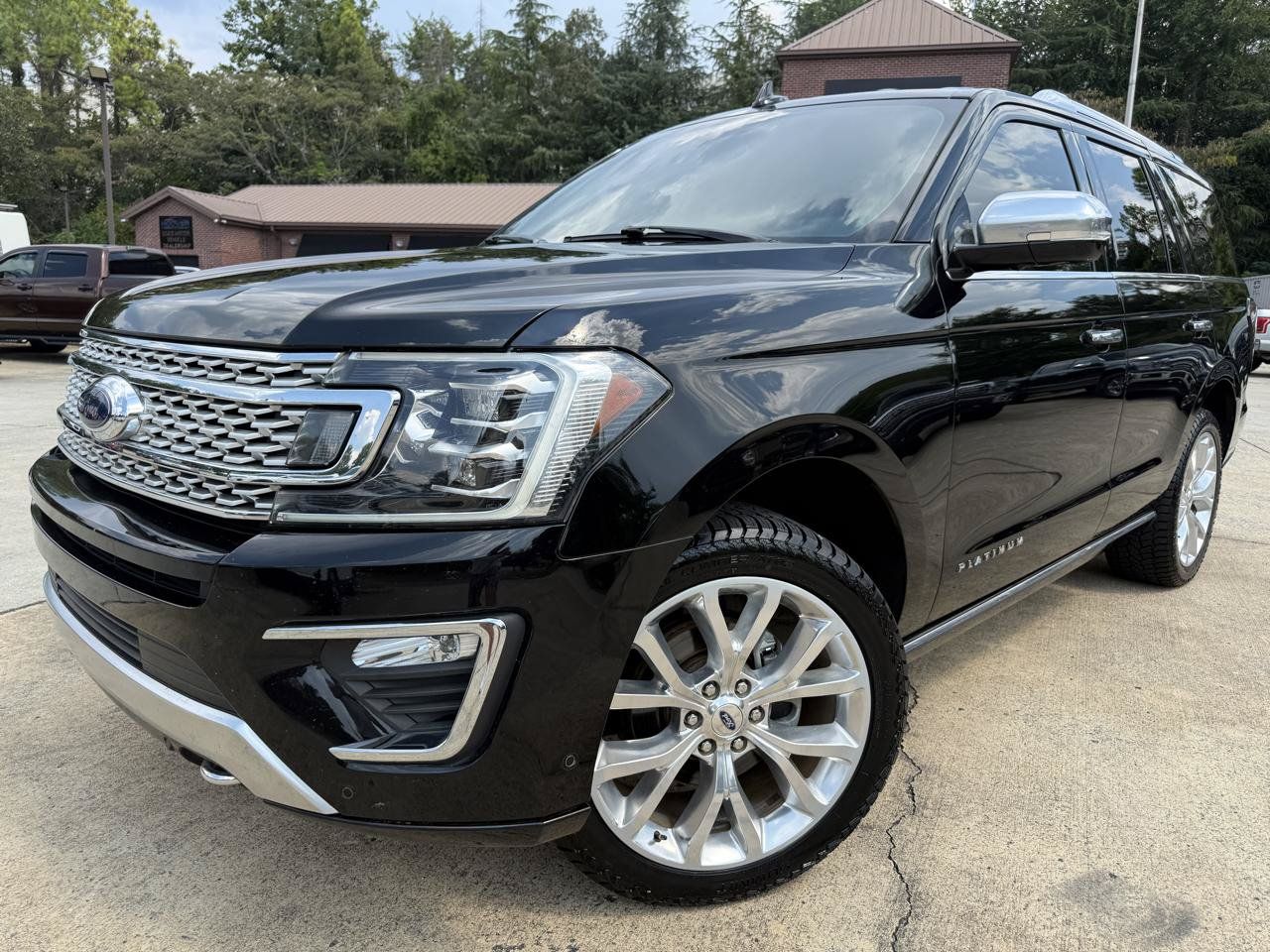 Used 2018 Ford Expedition Platinum AWD/4WD image 4
