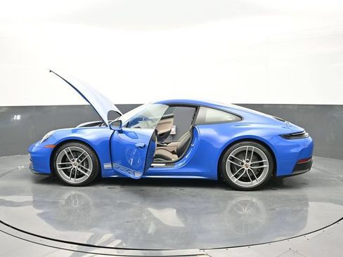Certified 2025 Porsche 911 Carrera RWD image 25