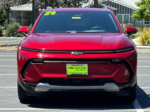 Used 2024 Chevrolet Equinox EV LT w/ Active Safety Package 3 FWD image 7