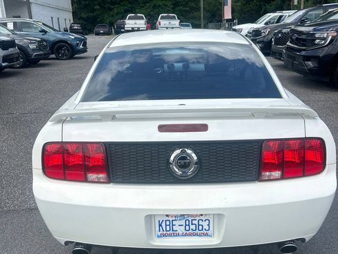 Used 2008 Ford Mustang GT RWD image 6