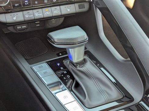 Used 2024 Hyundai Elantra SEL w/ Convenience Package image 30