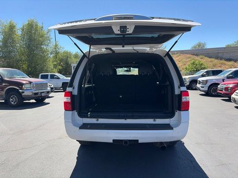 Used 2016 Ford Expedition Max Platinum AWD/4WD image 32