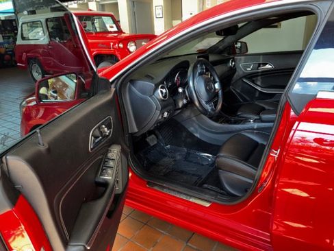 Used 2019 Mercedes-Benz CLA 250 image 16