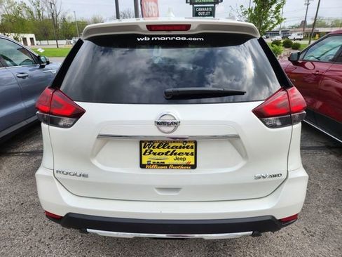 Used 2019 Nissan Rogue SV AWD/4WD image 6