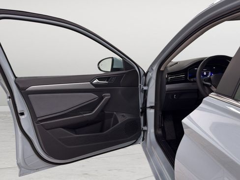 New 2026 Volkswagen Jetta SE image 15