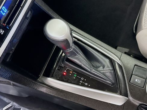 Used 2019 Toyota Corolla LE FWD image 20