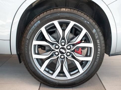 Used 2024 Cadillac XT6 Sport AWD/4WD image 9