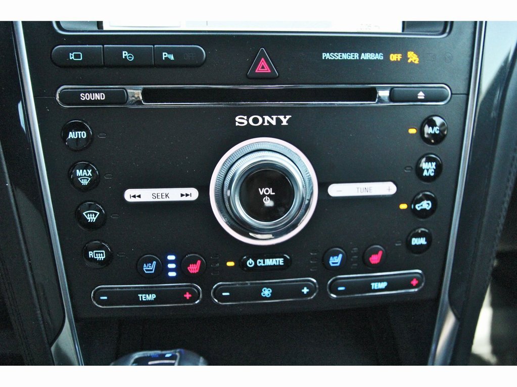 Used 2018 Ford Explorer Platinum AWD/4WD image 16