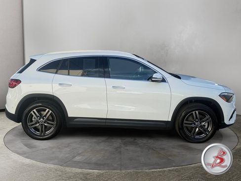 Used 2025 Mercedes-Benz GLA 250 4MATIC image 8