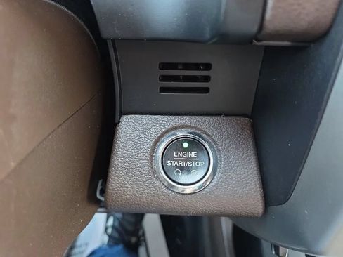 Used 2015 Ford F150 King Ranch w/ Equipment Group 601A Luxury AWD/4WD image 34