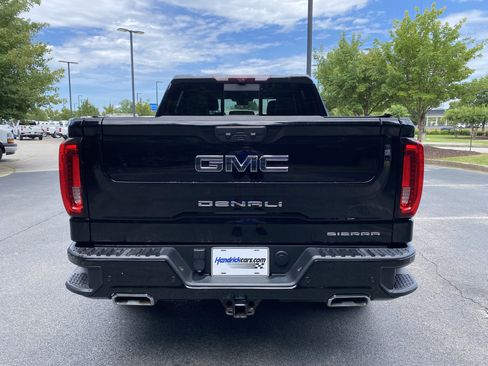 Used 2022 GMC Sierra 1500 Denali Ultimate AWD/4WD image 8