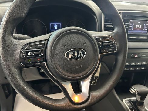 Used 2019 Kia Sportage LX FWD image 12