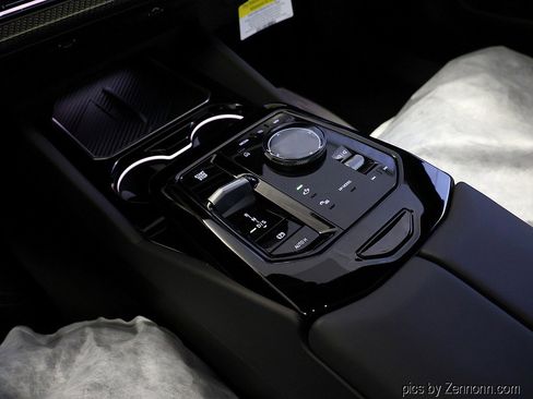 New 2026 BMW 540i xDrive image 25