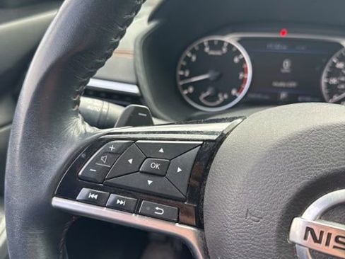 Used 2019 Nissan Altima 2.5 SR FWD image 18
