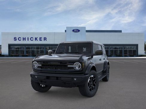 New 2025 Ford Bronco Outer Banks image 2