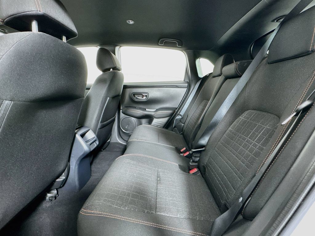Used 2023 Honda HR-V Sport image 11