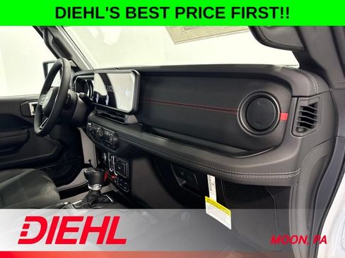 New 2026 Jeep Gladiator Rubicon w/ Steel Power Dome Hood Package AWD/4WD image 15