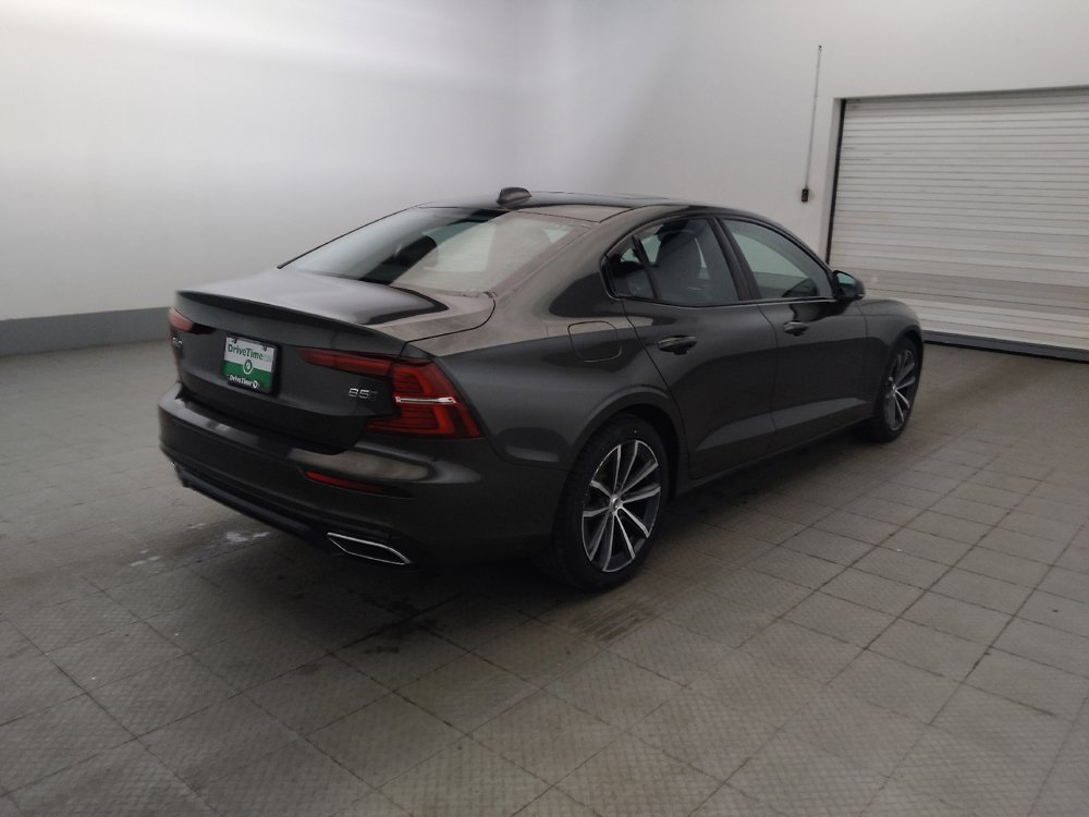 Used 2022 Volvo S60 B5 Momentum AWD/4WD image 9